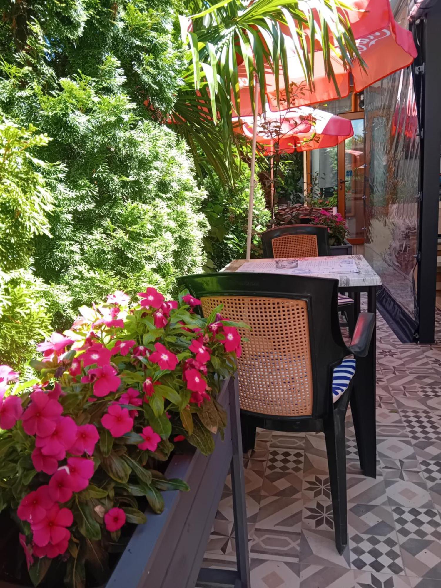 Guesthouse Oasis Kiten  Exteriér fotografie